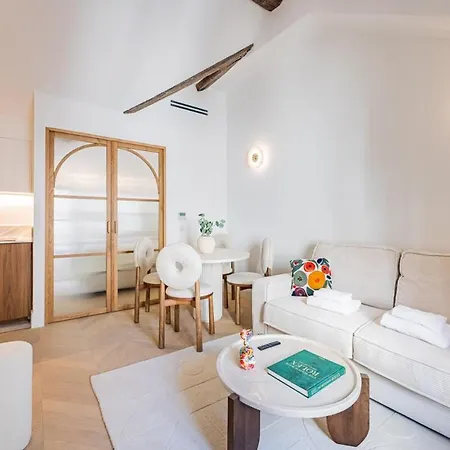 10 New 4 People - Saint-germain Notre-dame Apartment